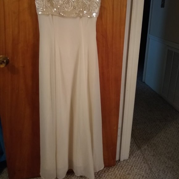 Cocktail Dress - Picture 2 of 2